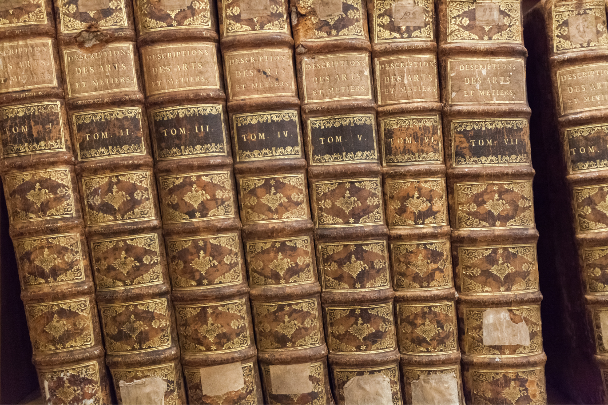11 Must Follow History Accounts on Twitter